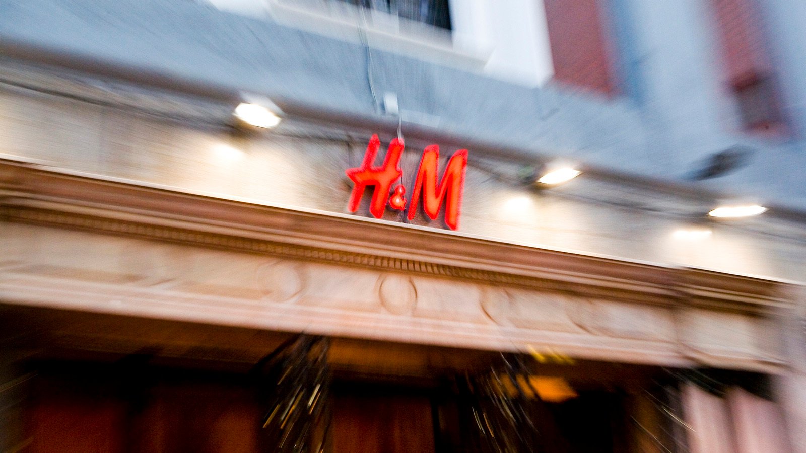 H&M og Klarna inngår globalt samarbeid